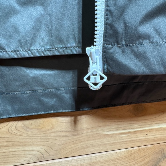 NEW Men’s J. LINDEBERG Stockholm Packable Ash Grey Golf Shell Vest Shell NWT - Picture 4 of 16